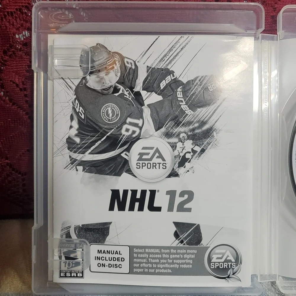 EA Sports NHL 12 PS3 Video Game Sony PlayStation 3‎ Blue Hockey Steven Stamkos